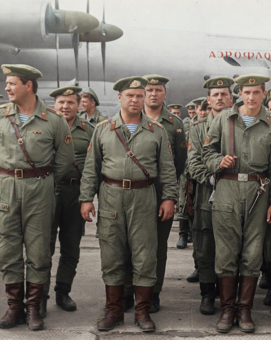 В Афгане его разведгруппа выдернула пленных из-под ножей душманов, но капитан ВДВ отказался от повышения по службе