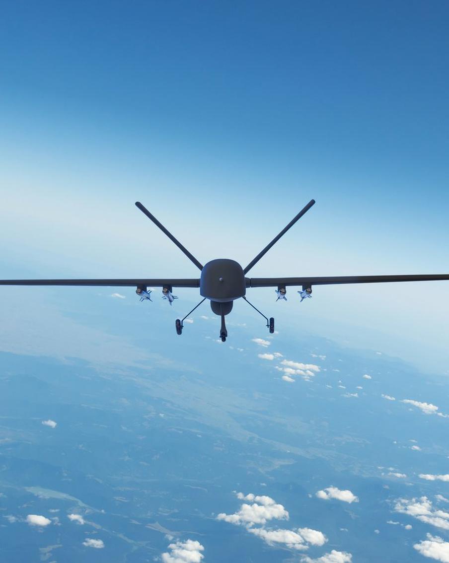 В Пермском районе зафиксировали прилёт беспилотника по предприятию. Сегодня на одной из промышленных территорий Пермского муниципального округа был зафиксирован прилёт беспилотника. Об этом сообщил губернатор Пермского края Дмитрий Махонин в социальных сетях. Он уточнил, что сотрудников предприятия эвакуировали, никто не пострадал, но на объекте произошло возгорание