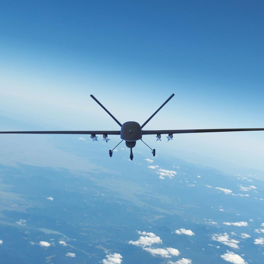 В Пермском районе зафиксировали прилёт беспилотника по предприятию. Сегодня на одной из промышленных территорий Пермского муниципального округа был зафиксирован прилёт беспилотника. Об этом сообщил губернатор Пермского края Дмитрий Махонин в социальных сетях. Он уточнил, что сотрудников предприятия эвакуировали, никто не пострадал, но на объекте произошло возгорание