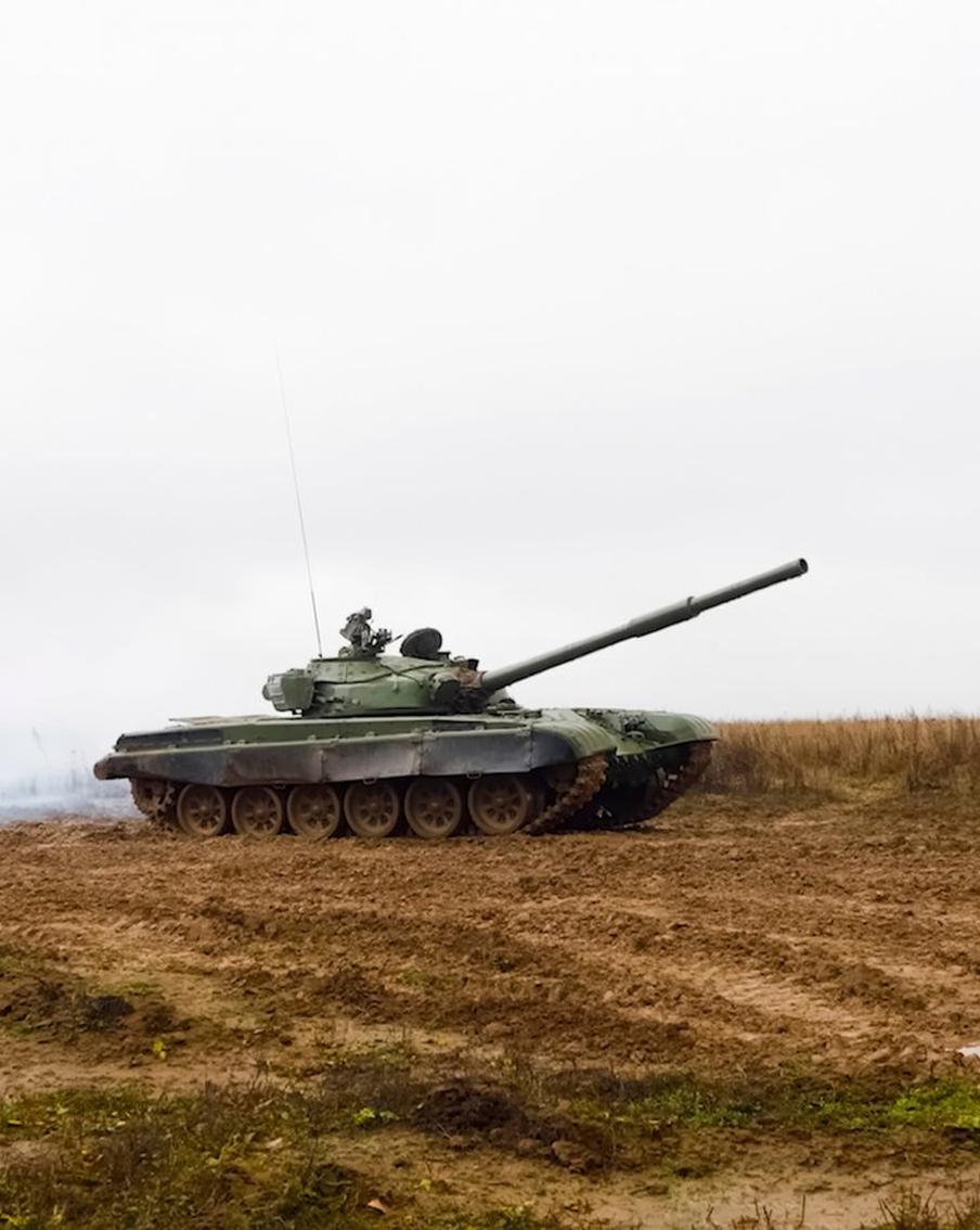 Журнал The National Interest назвал российский Т-72 лучшим танком в мире. Российский танк Т-72 занял первое место в рейтинге боевых машин, составленном журналом The National Interest