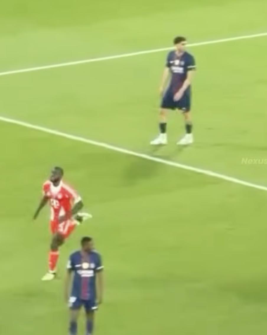 "ПСЖ" и "Бавария" установили рекорд Лиги чемпионов в матче с девятью голами. Парижский клуб вырвал победу в первом полуфинале главного еврокубка, переиграв мюнхенцев со счётом 5:4. Главными героями невероятного футбольного шоу на "Парк-де-Пренс" стали Хвича Кварацхелия и Усман Дембеле