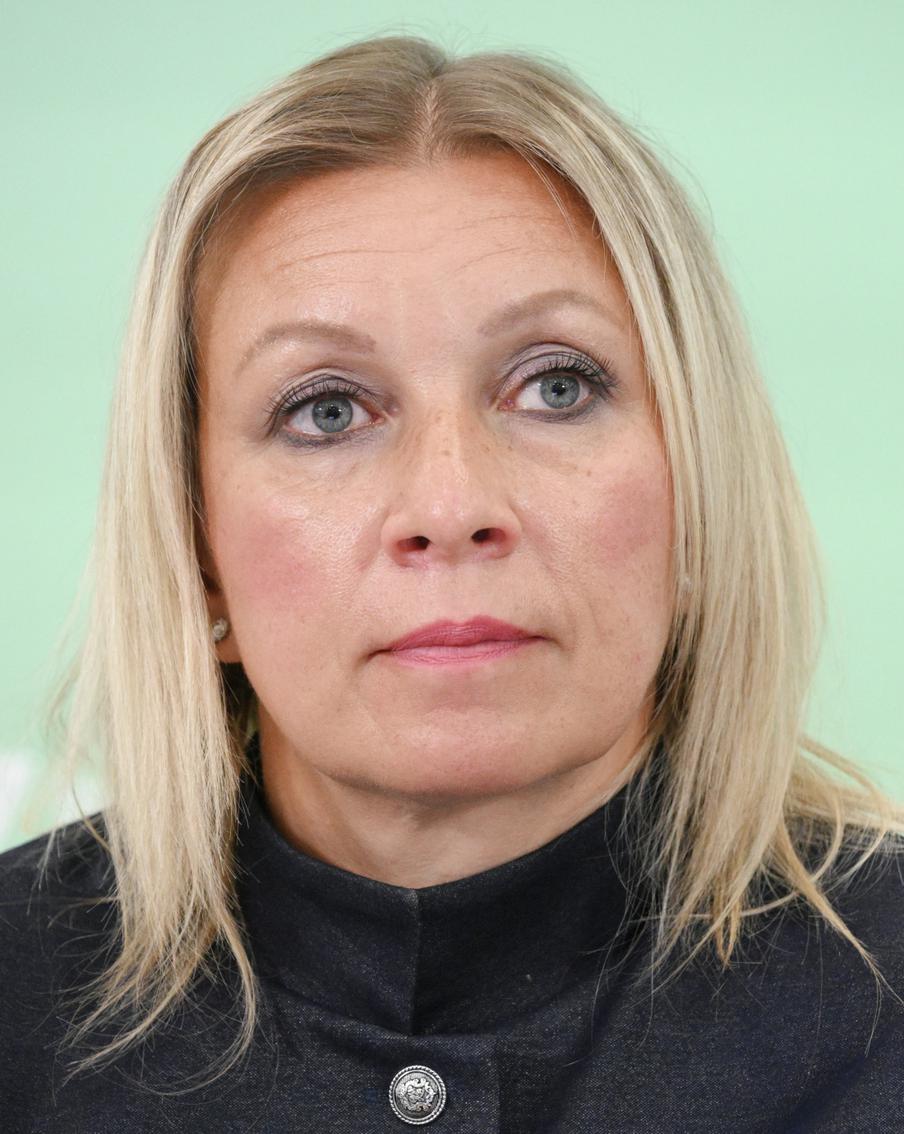 Захарова обвинила Киев в ядерном шантаже под аплодисменты Запада. Официальный представитель МИД РФ заявила, что украинские боевики на натовской технике планировали захват и минирование Курской АЭС. По словам дипломата, Киев использует ядерную тематику как инструмент шантажа при полной поддержке западных спонсоров. ВСУ неоднократно пытались наносить удары по станции