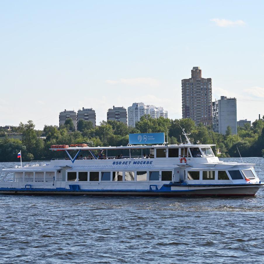 В Химки и Южное Тушино: маршруты переправы начали работу на Северном речном вокзале. Популярность речных поездок у москвичей и гостей столицы с каждым годом растёт. С началом сезона речной навигации в городе возобновляют работу маршруты-переправы от Северного речного вокзала