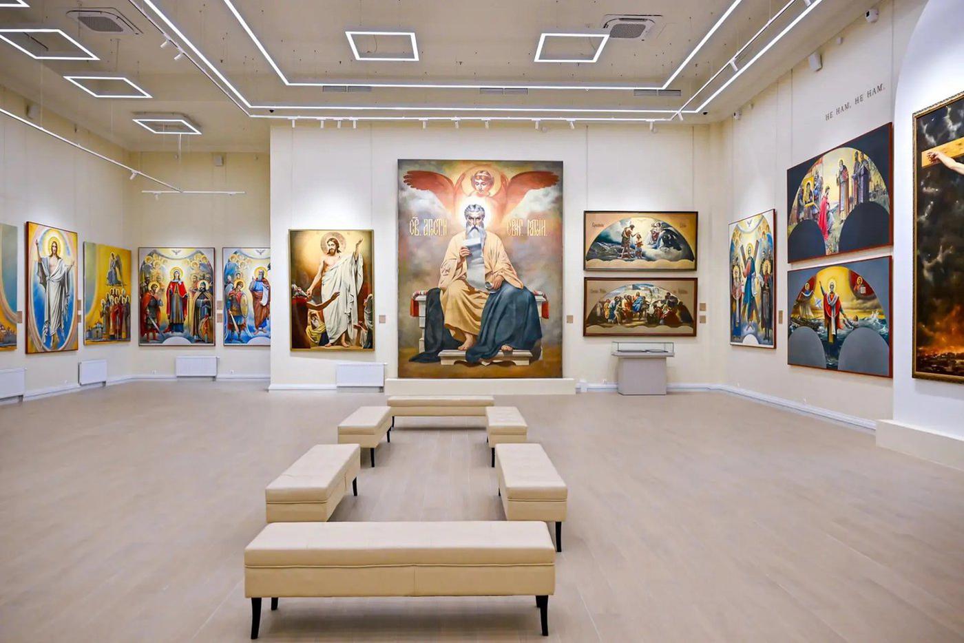 Сергей Собянин открыл новое здание картинной галереи Василия Нестеренко