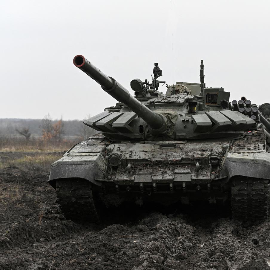 ВС РФ установили контроль над селом Мирополье в Сумской области. Министерство обороны Российской Федерации объявило о продвижении российских войск и расширении буферной зоны вдоль государственной границы, а также о закреплении контроля над селом Мирополье в Сумской области