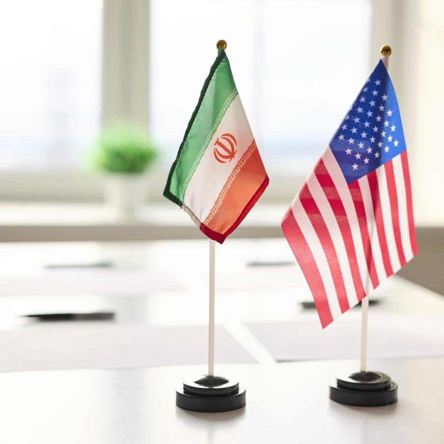 Tasnim: Иран направил США ответ на предложение по урегулированию конфликта. Иран передал Соединённым Штатам Америки ответ из четырнадцати пунктов на предложение по урегулированию конфликта. В этом ответе иранская сторона требует разрешить все спорные вопросы в течение тридцати дней