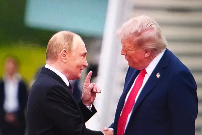 Стало известно, достигли ли общего мнения по отношению к Киеву Владимир Путин и Дональд Трамп