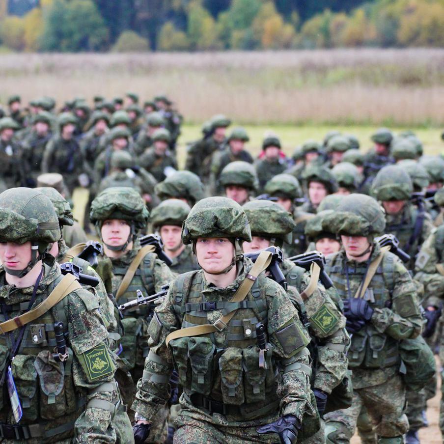 ВС РФ продвинулись в северо-восточной и юго-восточной части Красного Лимана. По информации главы республики Дениса Пушилина, российские военные успешно продвинулись в северо-восточном и юго-восточном секторах Красного Лимана в ДНР. Он также рассказал ИС "Вести" о продолжающихся ожесточённых боях в самом городе и о том, что бойцы закрепились на восточных окраинах Рай-Александровки