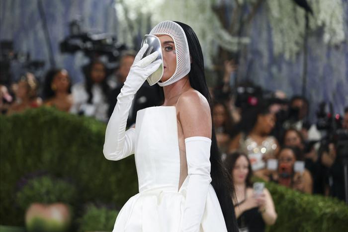 Met Gala 2026: 10 образов звёзд, которые обсуждает весь мир
