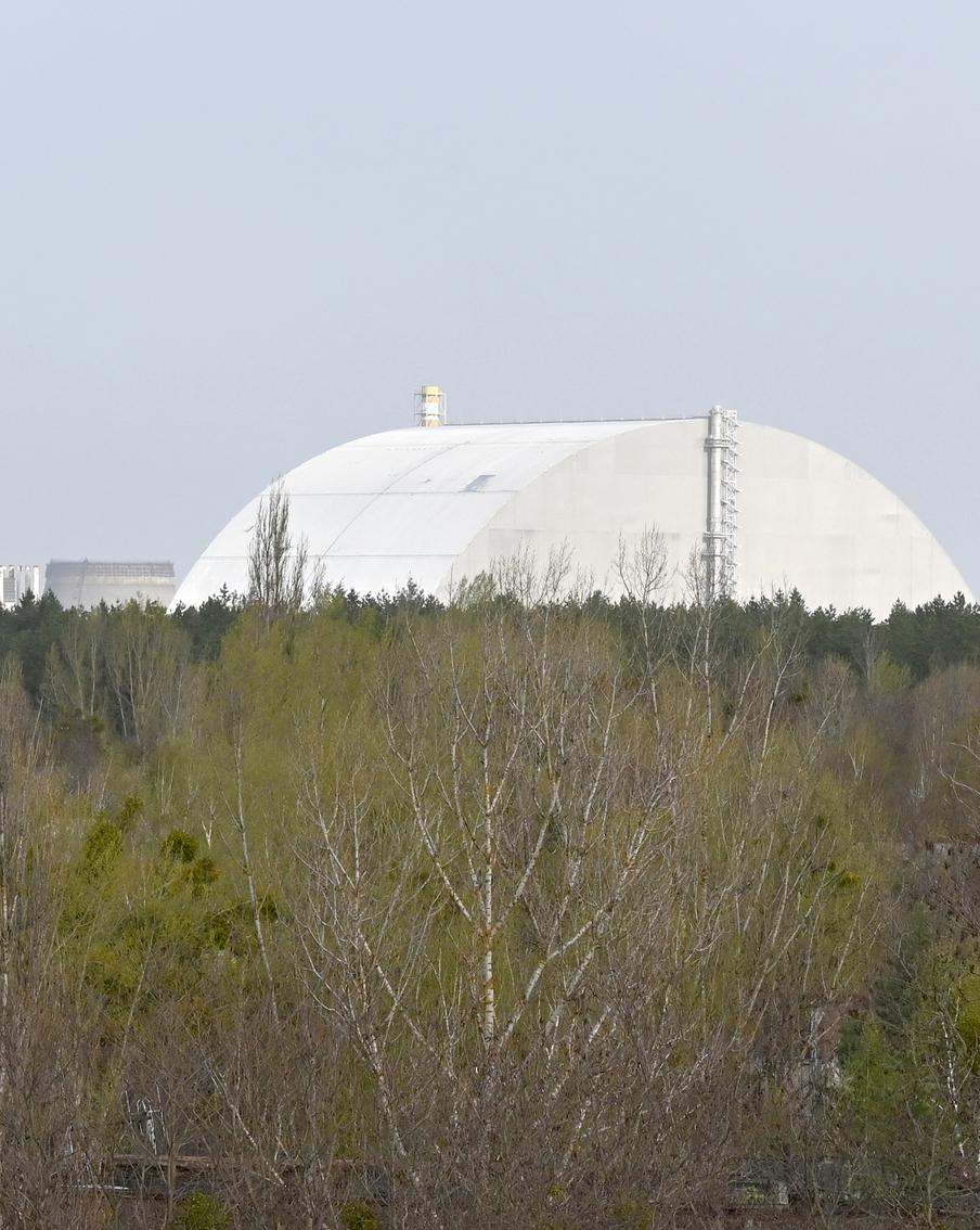 Чернобыльская зона отчуждения на Украине охвачена огнём. Тем временем украинские власти провели очередной этап декоммунизации в Припяти и Чернобыле – в этих городах исчезли советские названия улиц и географических объектов