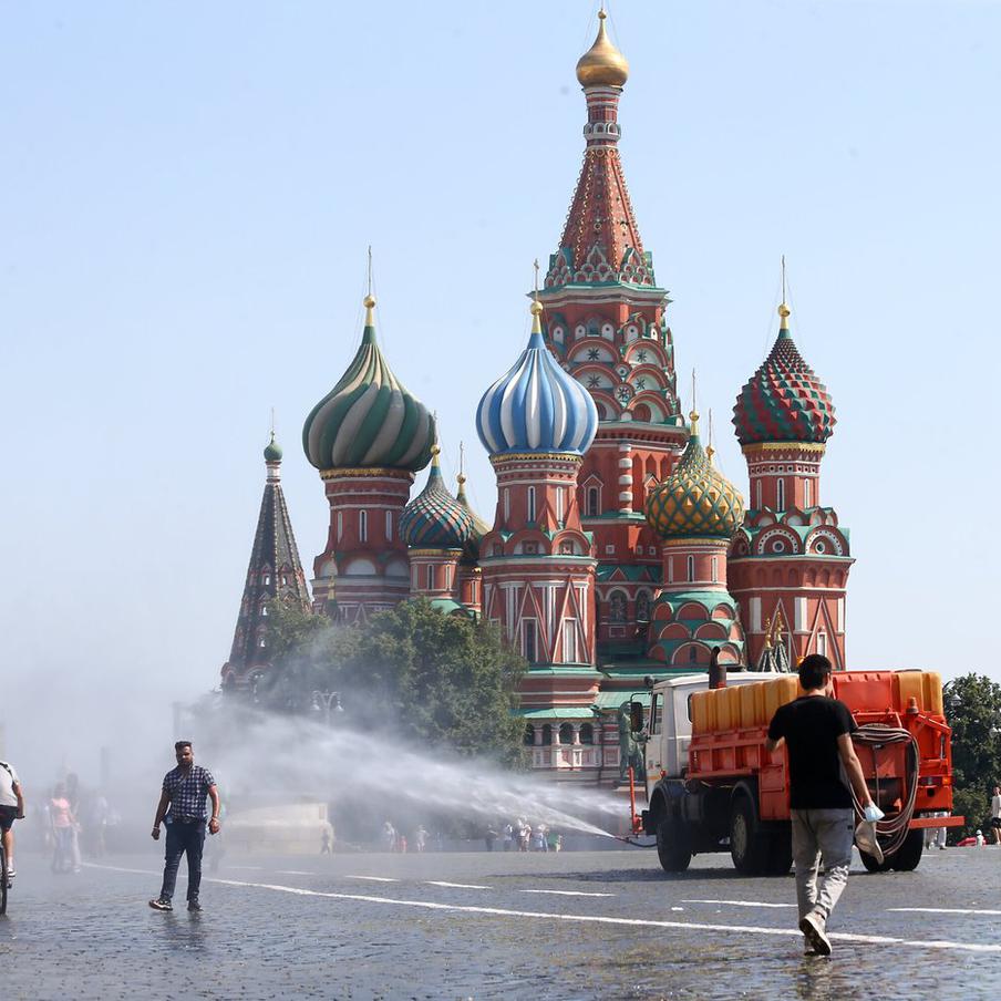 Москвичам рассказали о скором возвращении в столицу летней жары. Уже через неделю в Москву вернутся по-настоящему летние температуры. Прогнозируется, что воздух в столице на следующих выходных прогреется до 20 градусов тепла