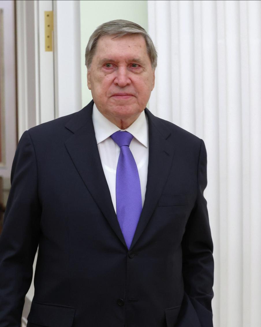 Ушаков: договорённостей о новом раунде переговоров Москвы и Киева пока нет. Помощник президента Российской Федерации Юрий Ушаков в беседе с журналистами сообщил, что трёхсторонние переговоры по Украине были временно приостановлены и пока не удалось договориться о следующих раундах