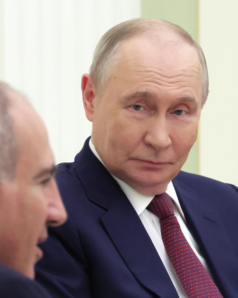 Россию и Армению ждёт "мягкий развод" из-за желания Еревана вступить в ЕС. Президент РФ Владимир Путин рассказал о том, как власти Армении могут провести "мягкий развод" с Россией на фоне растущего взаимодействия Еревана и Брюсселя