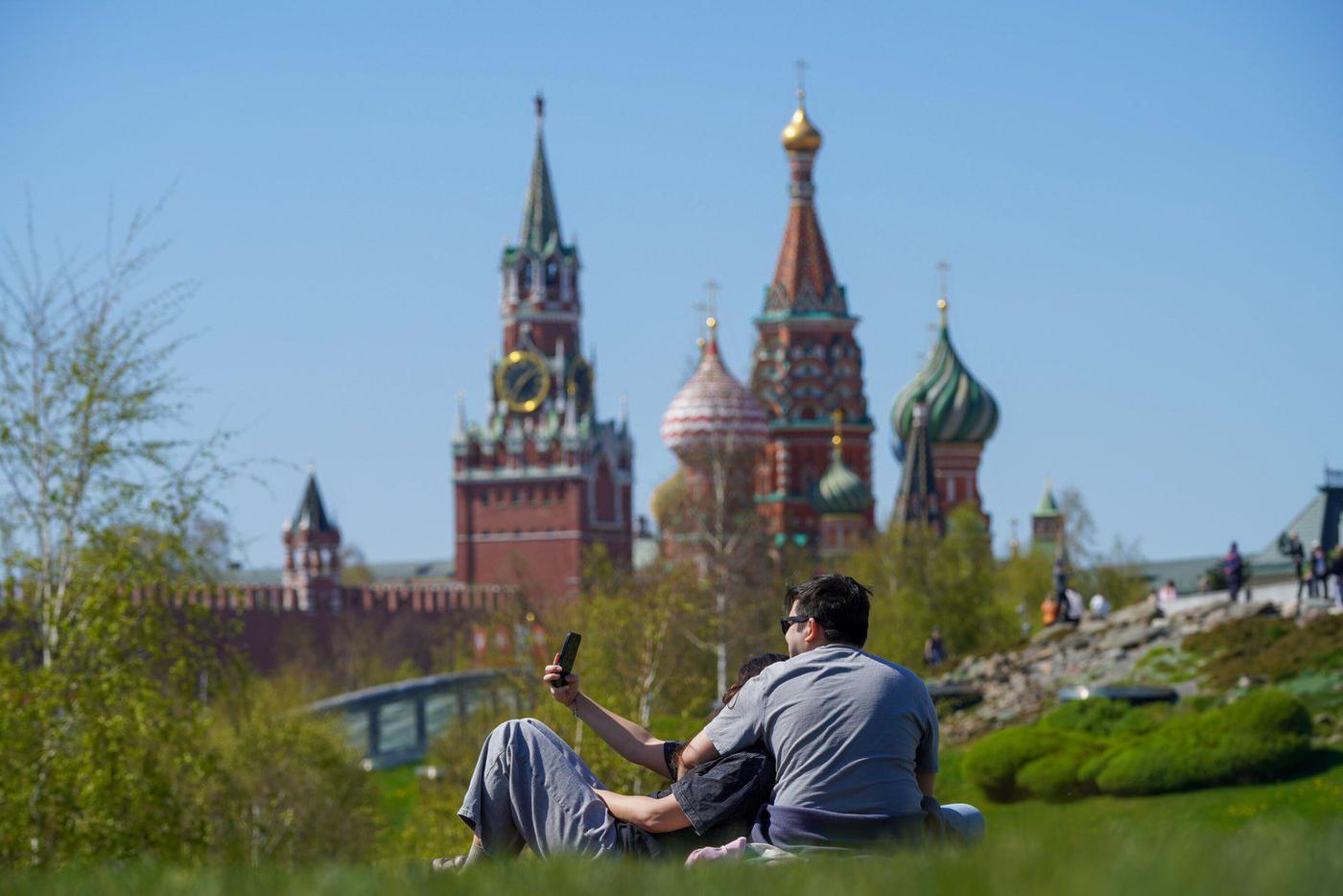 Москвичей предупредили о скором наступлении в столице летней жары