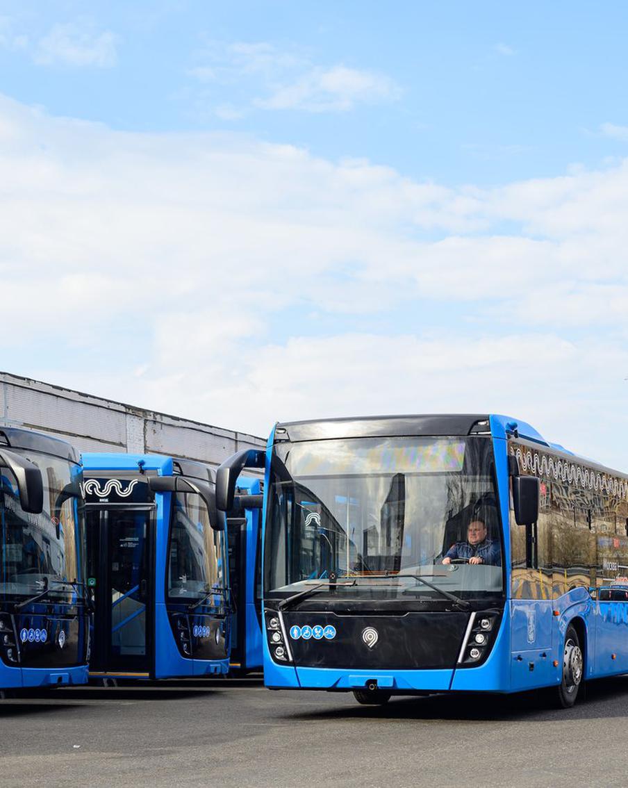Более 13 тысяч поездок совершается на новых автобусах НефАЗ-5299 в среднем по будням