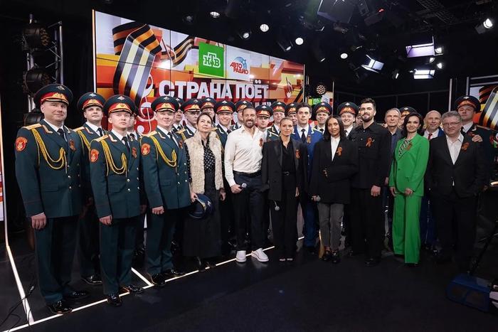 Как россияне исполнили "Катюшу" на всю страну в День Победы