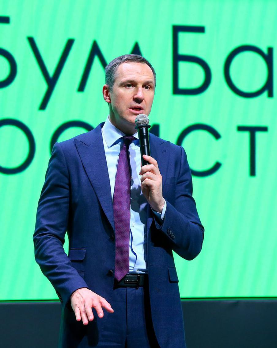 ТАСС узнал об обвинении уехавшего из России замминистра в мошенничестве. Бывший заместитель министра экологии и природных ресурсов России Денис Буцаев стал фигурантом уголовного дела по обвинению в мошенничестве в особо крупном размере. Об этом сообщило агентство ТАСС, ссылаясь на правоохранительные органы