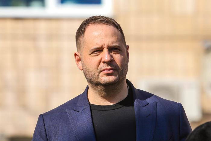 Слив Ермака: почему Вашингтон начал топить ближайшего соратника Зеленского