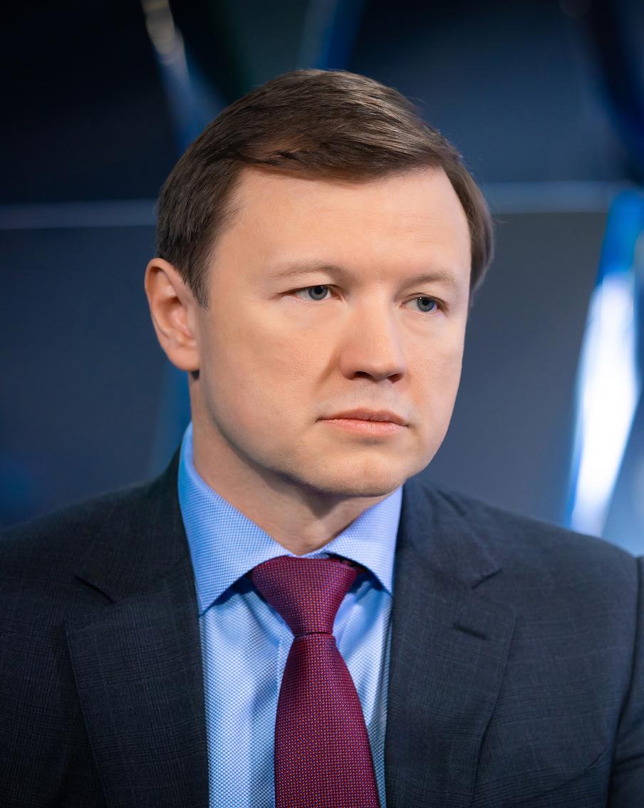 Владимир Ефимов: в целях развития улично-дорожной сети в Мнёвниковской пойме установили 15 зарядных станций