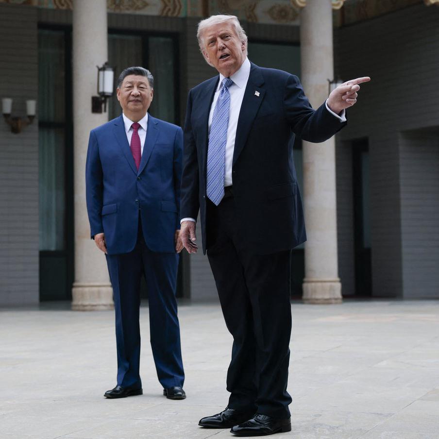 Трамп назвал Си Цзиньпина душевным человеком. Ранее американский президент очень положительно отозвался о состоявшемся у него разговоре с председателем КНР, охарактеризовав диалог как "превосходный". Тем не менее хозяин Белого дома уклонился от прояснения деталей
