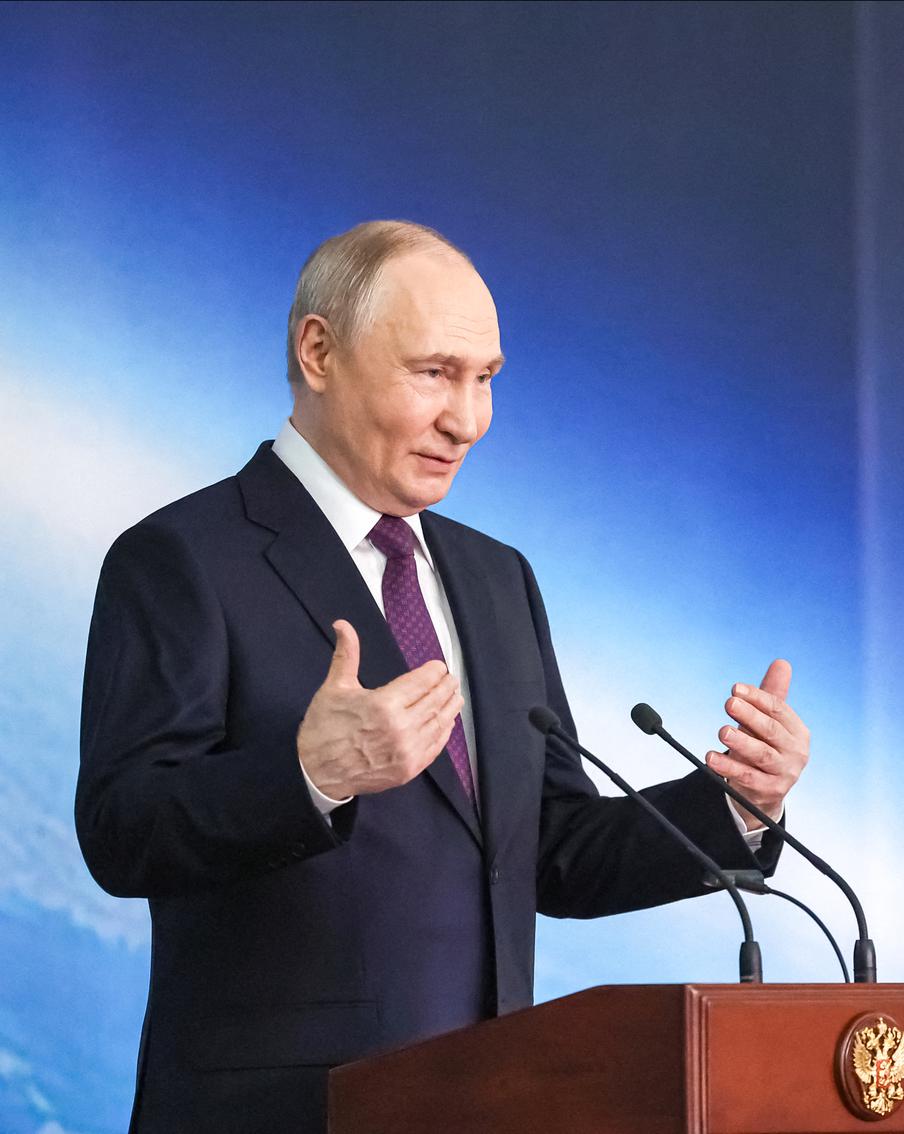 Раскрыты подробности визита Путина в Китай. Основными темами переговоров станут двусторонние отношения Москвы и Пекина. В частности, планируется обсудить сотрудничество в области образования, инновационных технологий, а также гуманитарные проекты