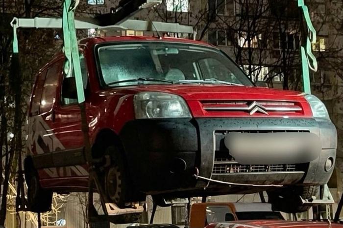 В Москве у неплательщиков штрафов арестовали автомобили