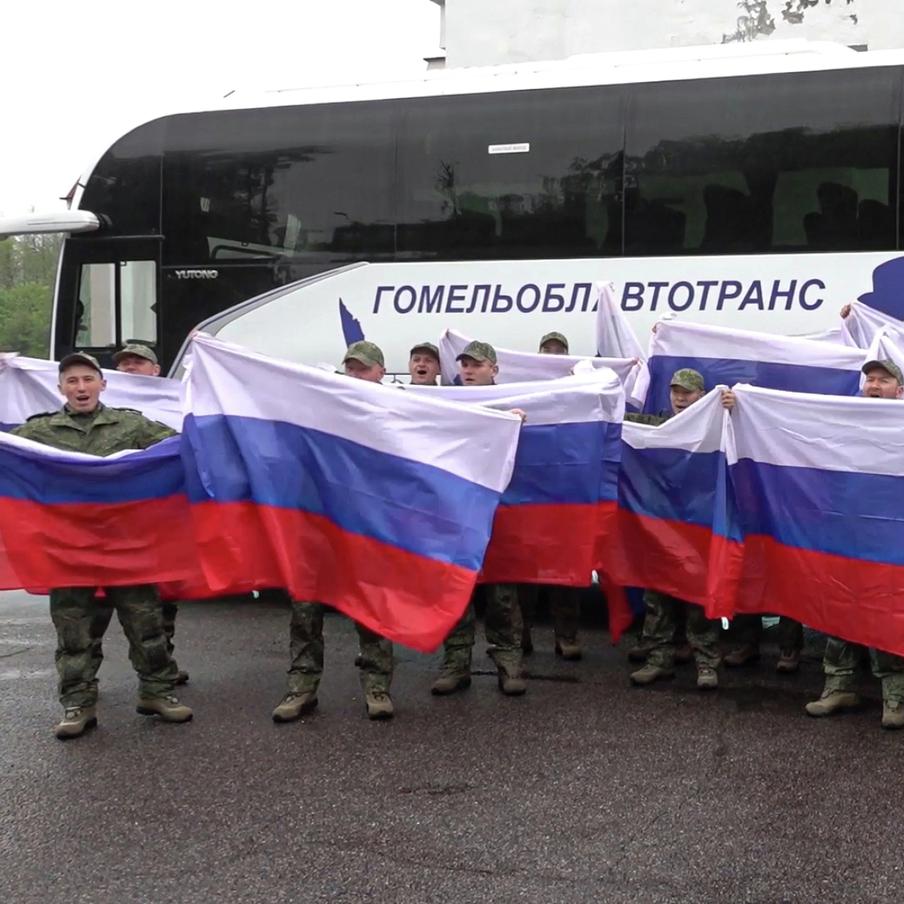 Россия и Украина обменялись военнопленными по формуле "205 на 205". Освобождённые российские военные сейчас находятся в Белоруссии. Им оказана медпомощь и психологическая поддержка