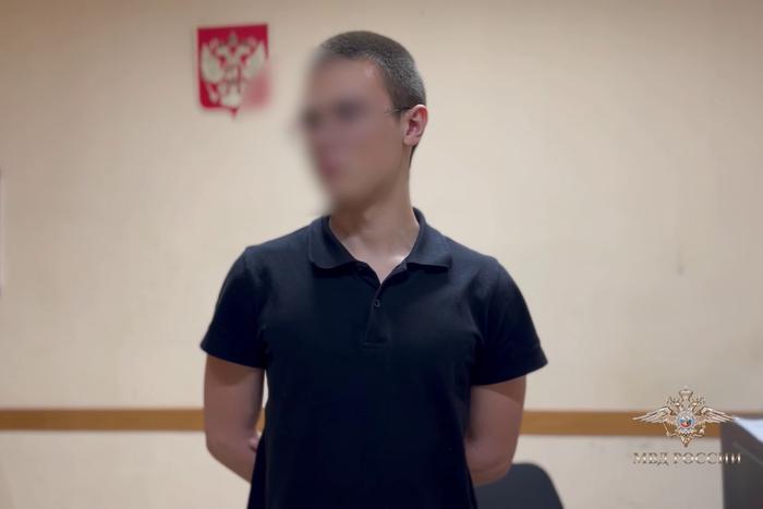 В Якутии школьник и студент помогли украинским мошенникам обокрасть квартиру на 6 млн рублей