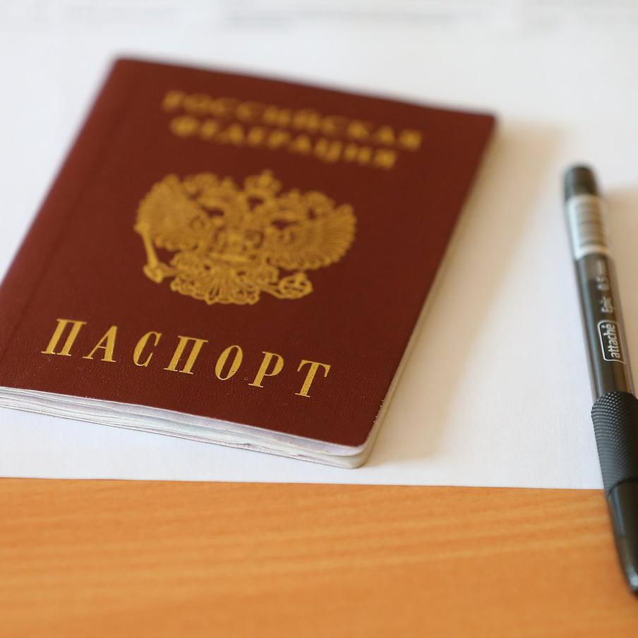Российским школьникам запретили ссылаться на аниме и видеоигры на ЕГЭ. При написании сочинений на ЕГЭ по русскому языку школьникам запрещено ссылаться на аниме и видеоигры. Также нежелательным является использование иноязычной лексики из этих сфер