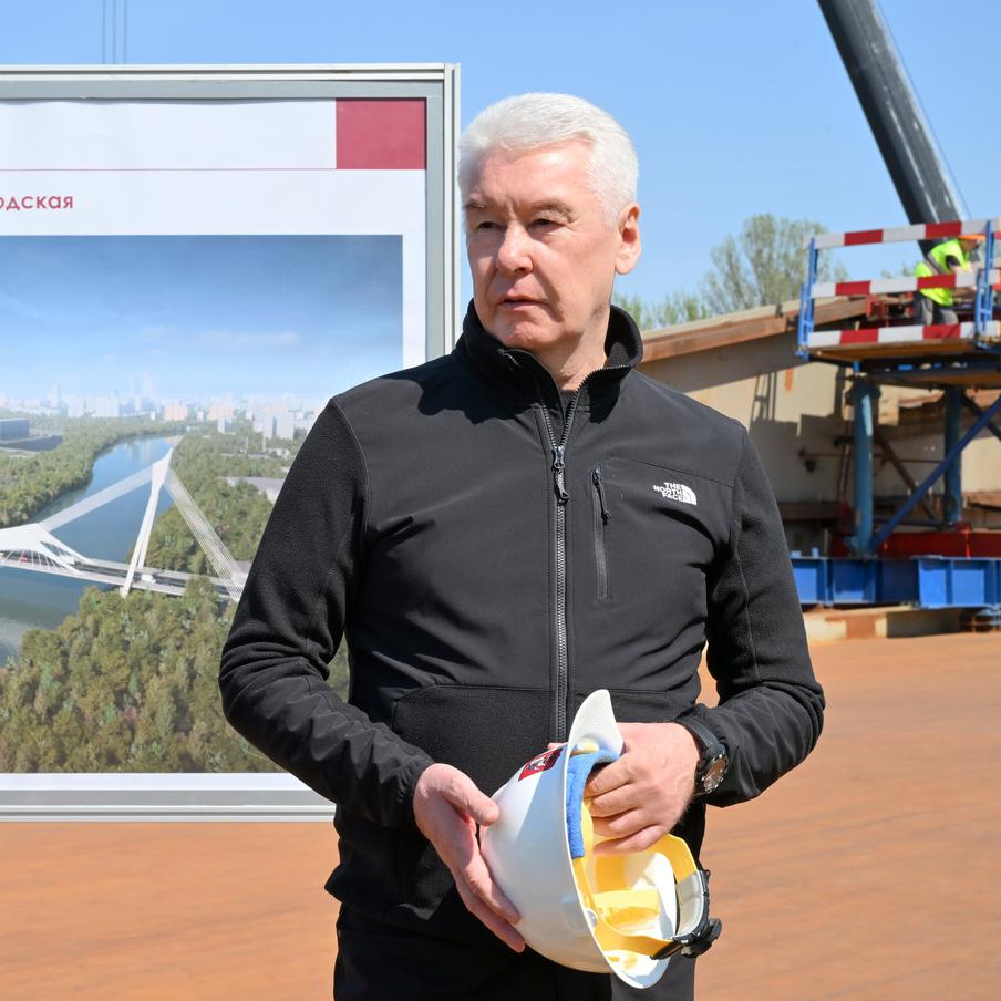 Собянин: из-за атаки БПЛА на Москву пострадали 12 человек. По предварительным данным, в результате атаки беспилотников пострадали двенадцать человек, среди которых есть строители Московского нефтеперерабатывающего завода