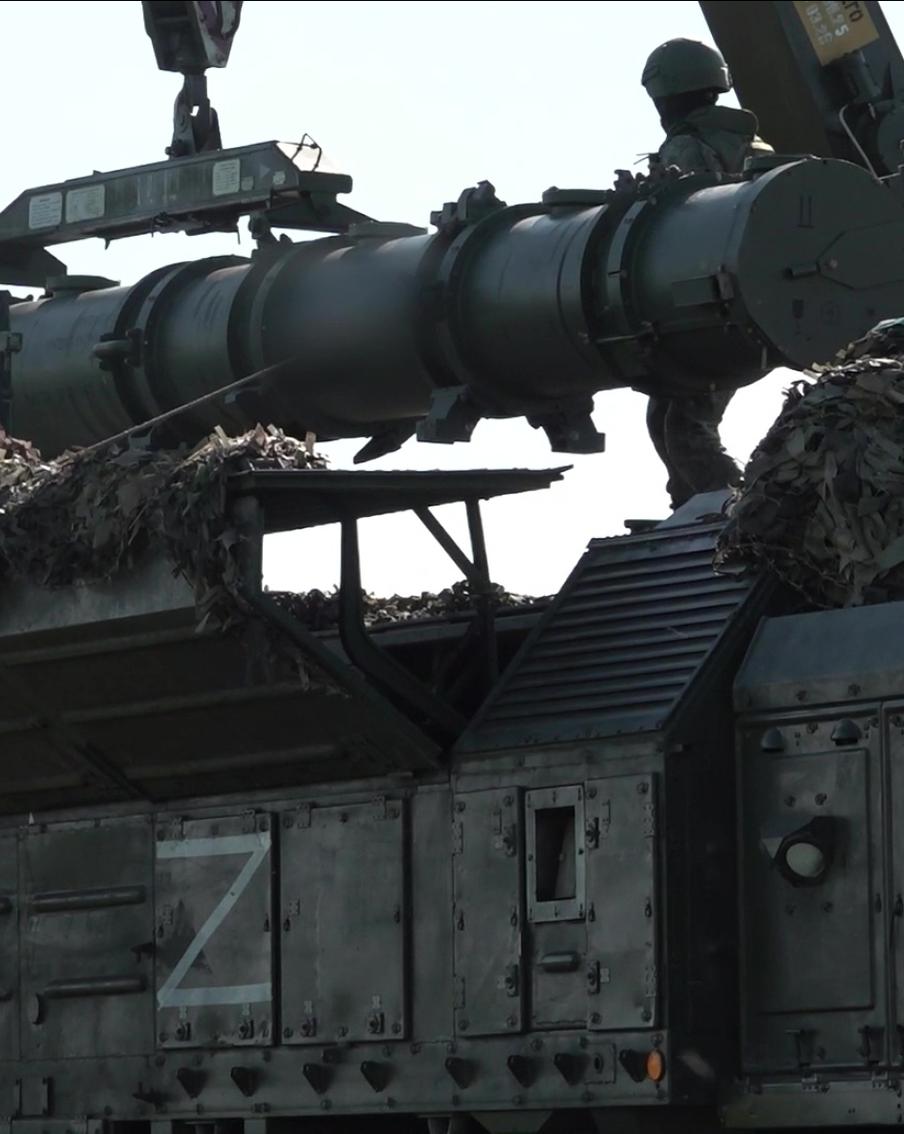 "Разминают ядерные мышцы": Россия и Белоруссия провели совместные военные учения