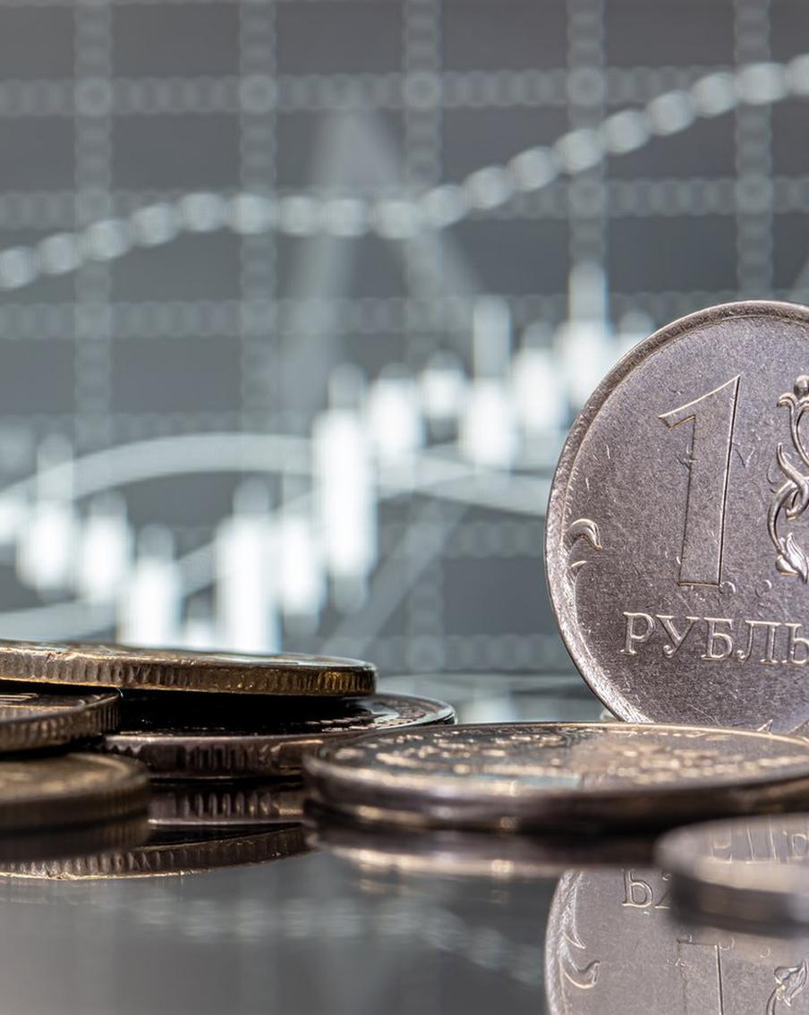 Bloomberg назвал рубль лучшей валютой в мире: комментарий экспертов