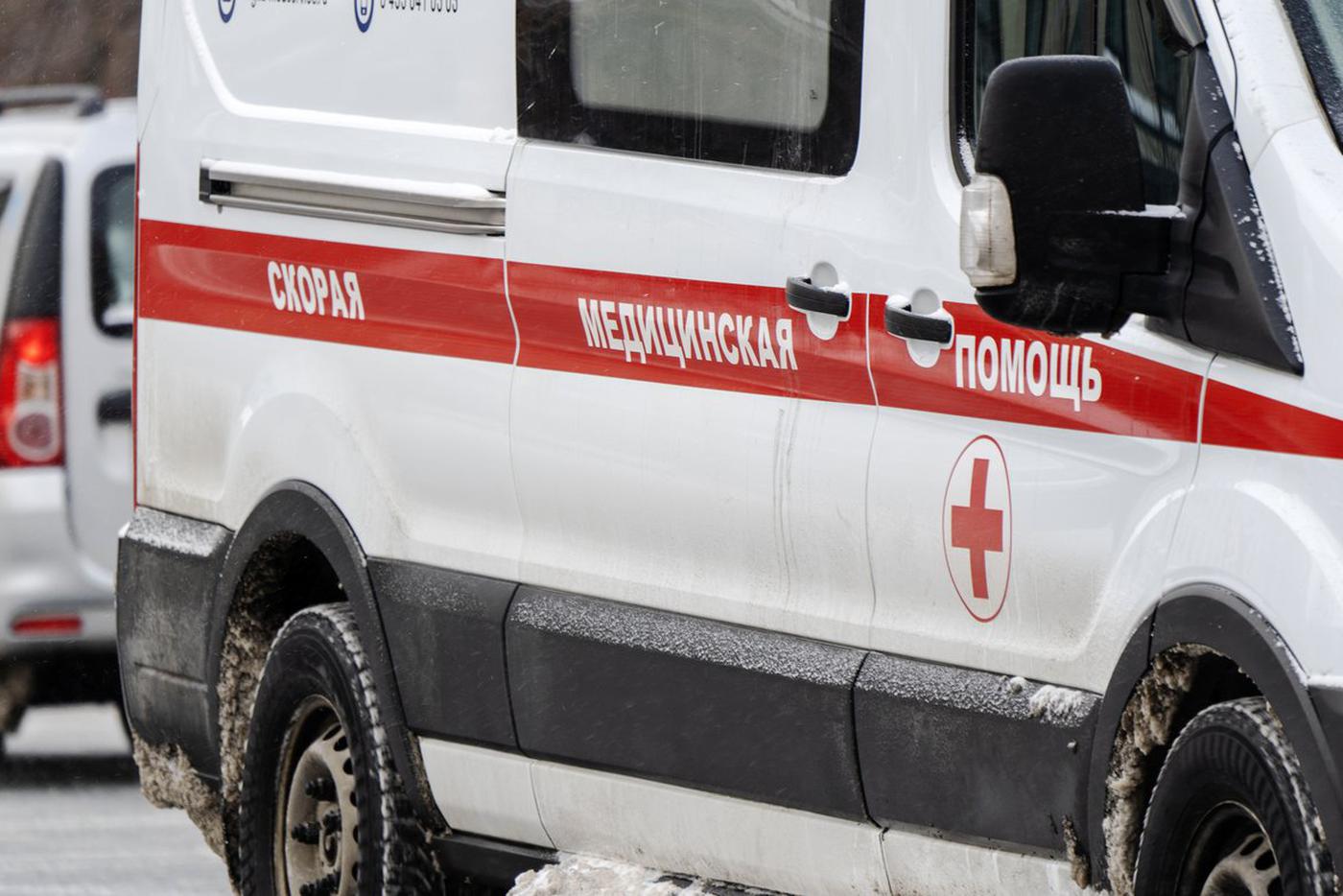 В Севастополе десять детей пострадали при обрушении балкона в школе