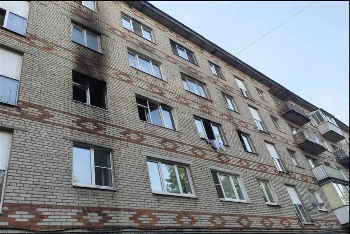 Дети потеряли маму: два человека погибли во время пожара в Лобне