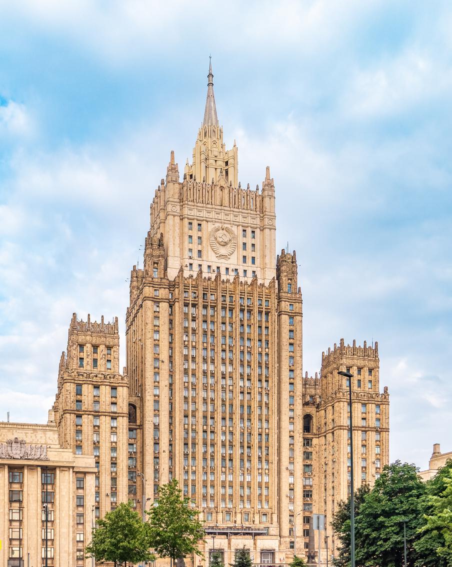 В России опровергли причастность к созданию фейков про премьер-министра Армении. Официальный представитель МИД России Мария Захарова прокомментировала слухи о якобы проводимой Москвой против Никола Пашиняна "операции" по очернению имени армянского премьер-министра