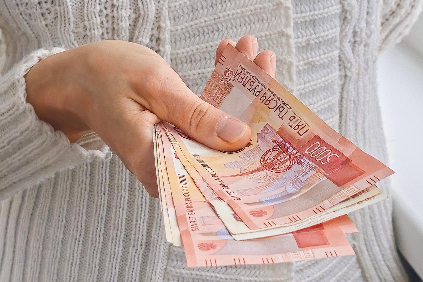 Россияне стали чаще брать кредиты наличными