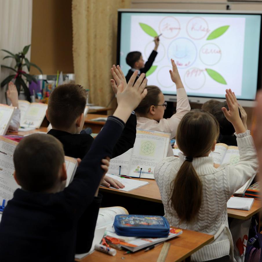 Минпросвещения раскрыло подробности выставления школьных оценок за поведение. Ведомство утвердило критерии новой системы контроля дисциплины в учебных заведениях. Нововведение затронет начальные и средние классы по всей стране, кардинально изменив привычный подход к школьной успеваемости