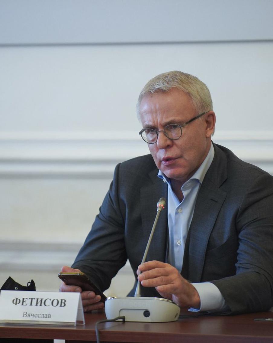 Майоров и Фетисов объяснили, почему сборную ещё не вернули на международные турниры