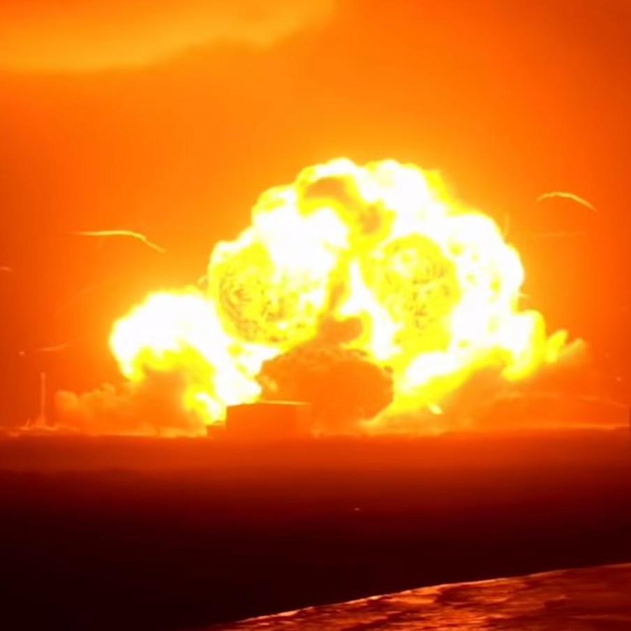 Ракета от Blue Origin взорвалась во время испытаний на стартовой площадке. Илон Маск, основатель SpaceX, отреагировал на происшествие : "Весьма прискорбно. Ракеты – это непросто"