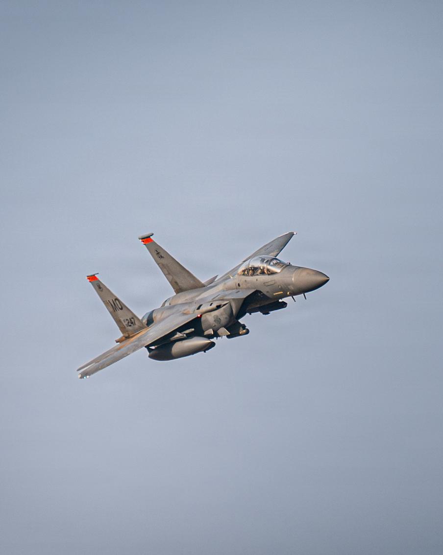 Американский истребитель F-15 был сбит в Иране ракетой китайского производства