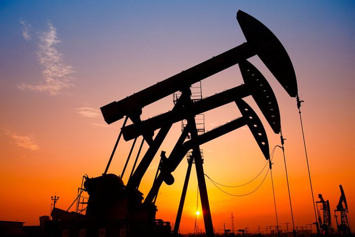 Евросоюз может отменить действующий потолок цены на российскую нефть из-за топливного кризиса