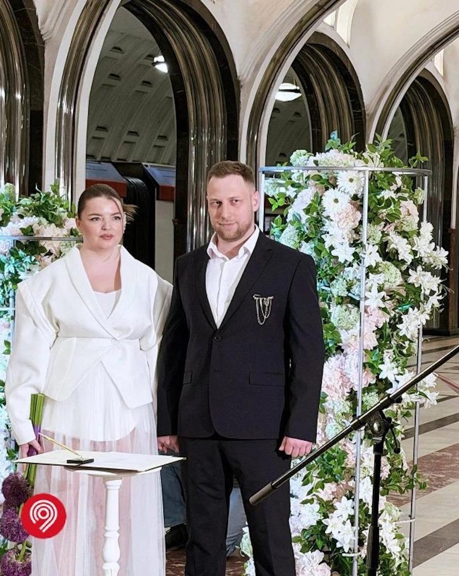 Весенний свадебный сезон на "Маяковской" завершился тремя бракосочетаниями