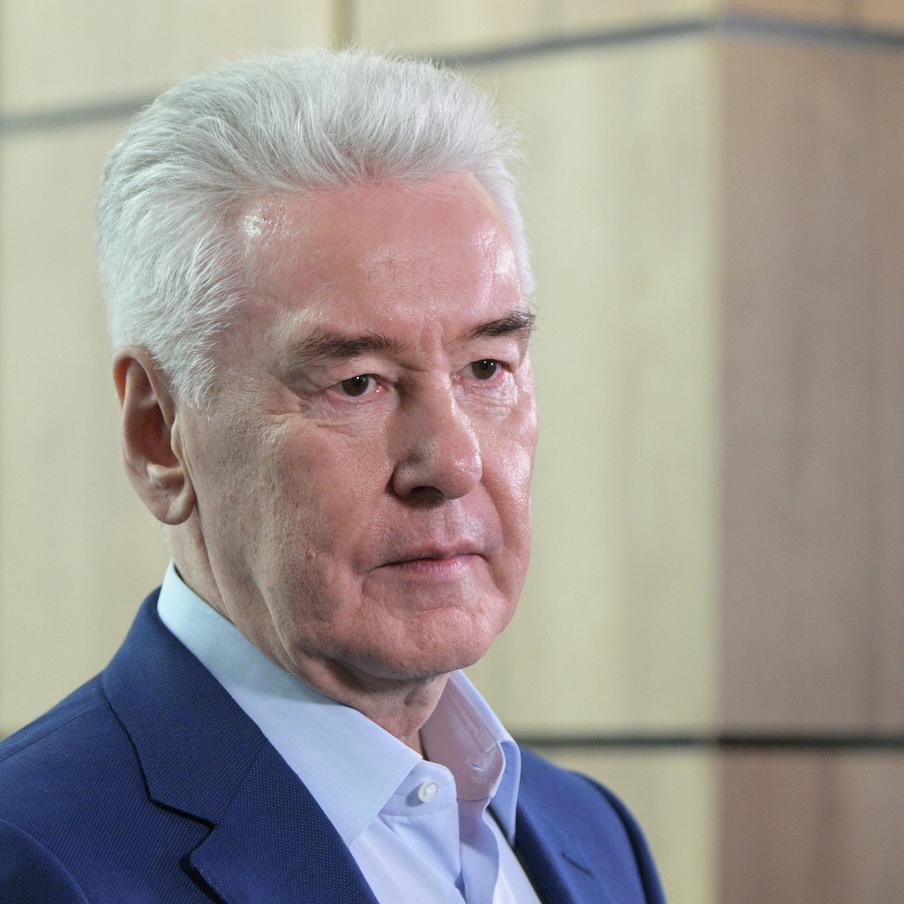Собянин: ещё один летевший к Москве БПЛА уничтожен силами ПВО. Благодаря чёткой работе дежурных расчётов российской ПВО в небе был обнаружен и уничтожен ещё один дрон ВСУ, летевший к Москве