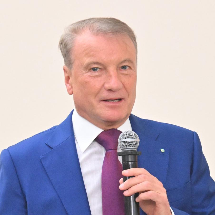 Греф на ПМЭФ заступился за бизнес и назвал его основой государства. Глава Сбербанка эмоционально отреагировал на слова депутата Госдумы о предпринимателях и заявил, что пренебрежительное отношение к бизнесу в России давно пора менять