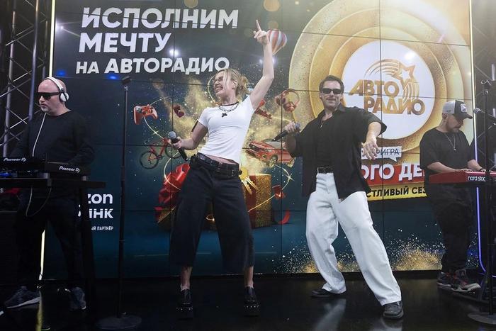 Filatov & Karas помогли петербуржцу выиграть миллион в прямом радиоэфире