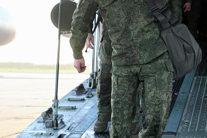 Новая группа российских военнопленных успешно вернулась в Россию в рамках обмена с Украиной