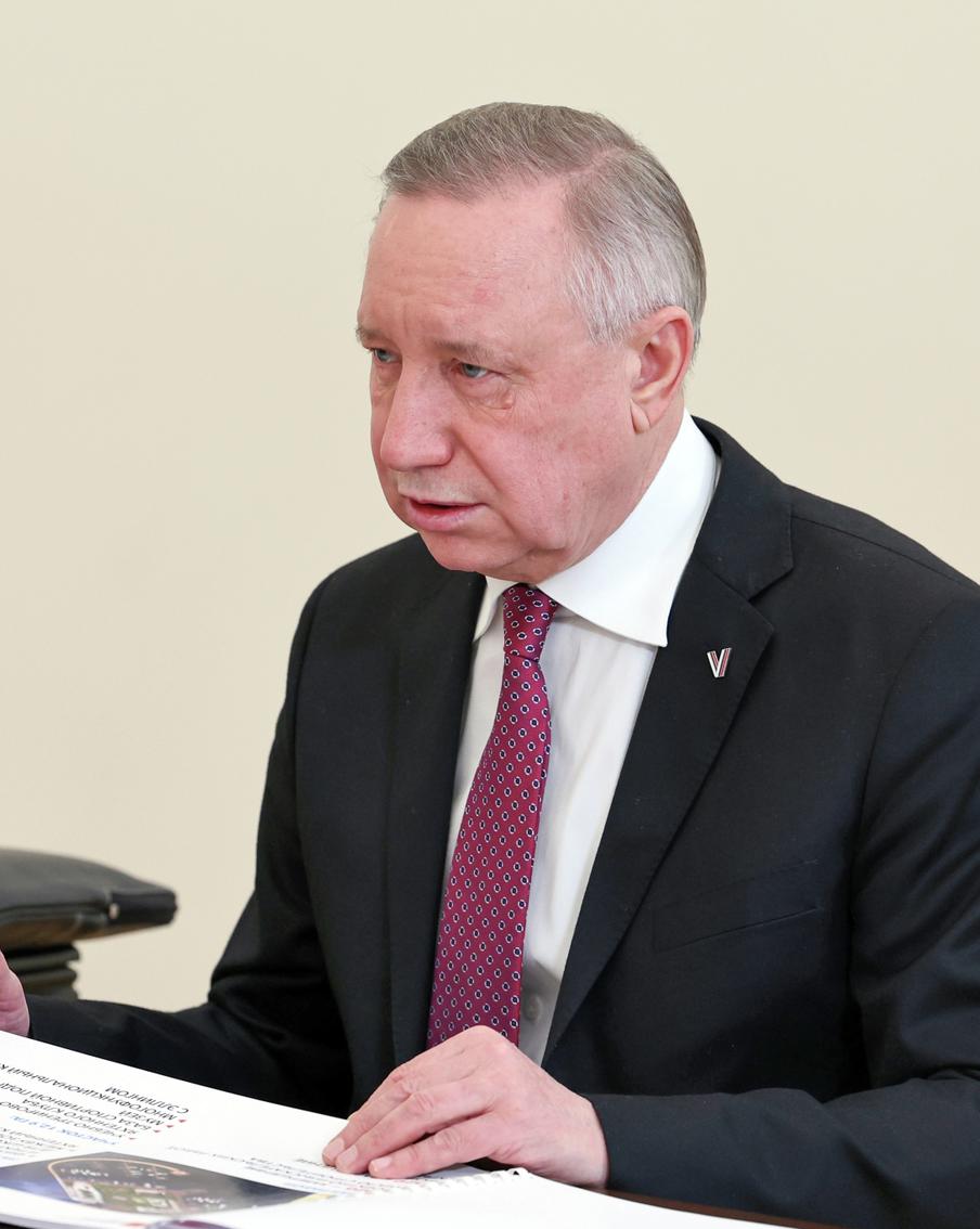 Санкт-Петербург стал целью масштабной атаки украинских беспилотников. Украинские дроны провели беспрецедентную по масштабам попытку атаковать Санкт-Петербург. Все беспилотники были успешно сбиты