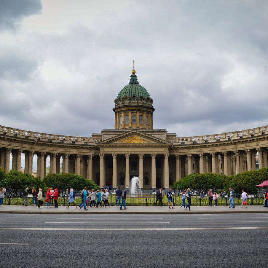 В Петербурге отменили фестиваль "Паруса Кронштадта". Комитет по развитию туризма Санкт-Петербурга сообщает об отмене фестиваля "Паруса Кронштадта" в этом году. Ежегодное музыкально-спортивно-гастрономическое мероприятие должно было пройти на территории кластера "Остров фортов" в рамках культурной программы Петербургского международного экономического форума (ПМЭФ)