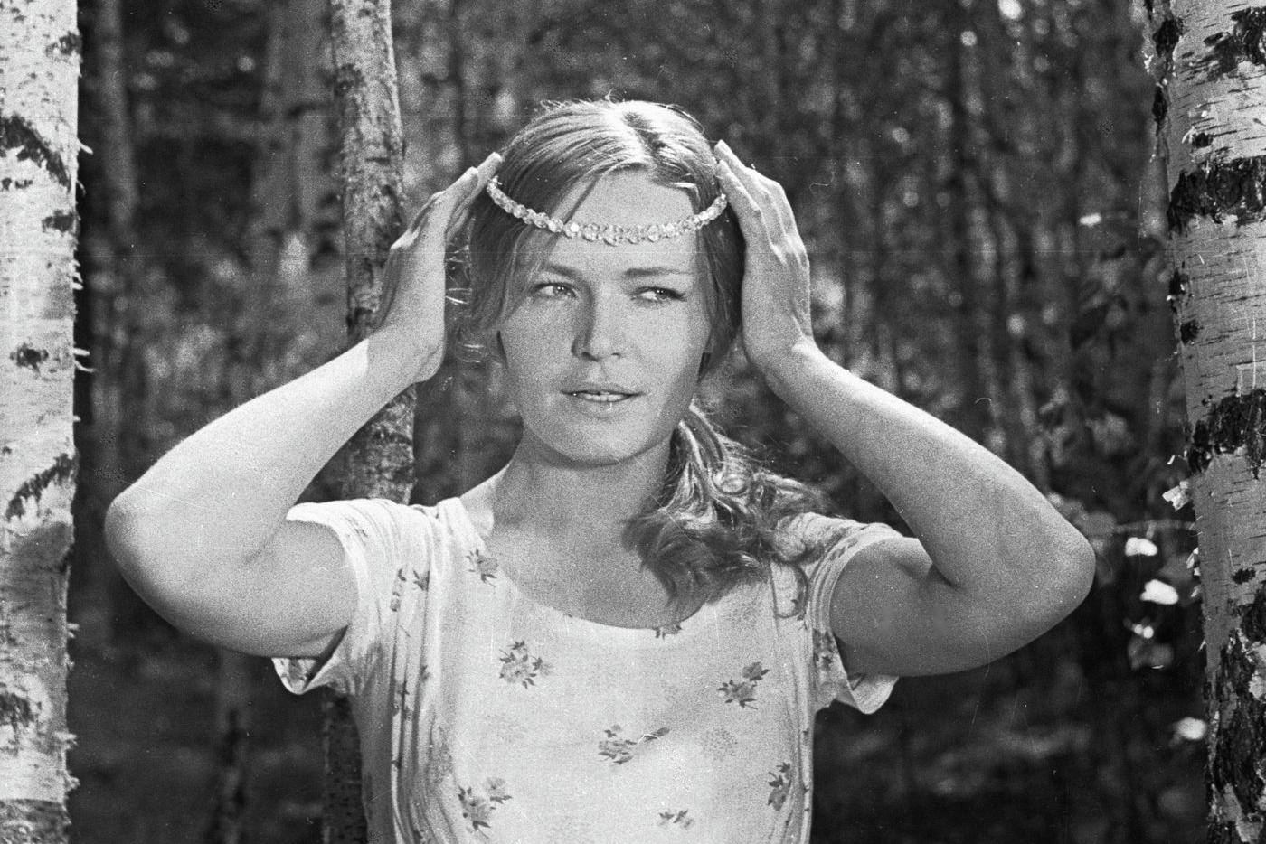 1964 год. Людмила Чурсина в роли Дарьи в фильме "Донская повесть". Эта роль принесла актрисе первую известность.