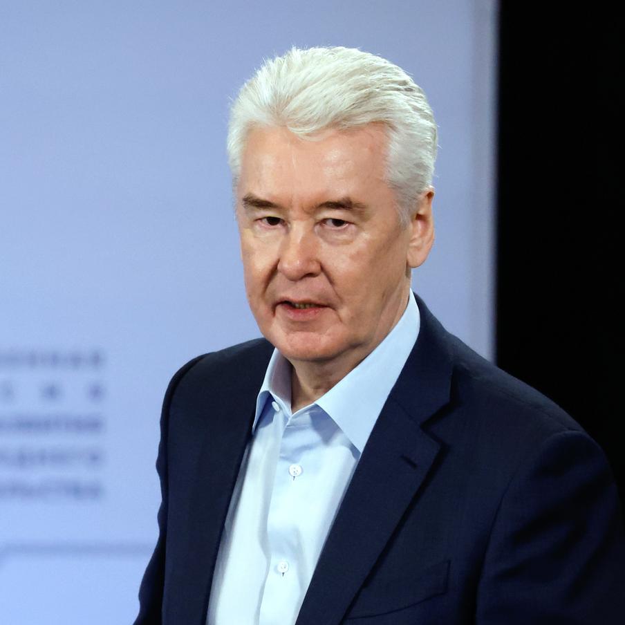 Собянин: силы ПВО уничтожили ещё три беспилотника на подлёте к Москве. Своевременность – ключевой фактор в работе дежурных подразделений ПВО ВС России. Благодаря их ювелирным действиям ещё три беспилотных летательных аппарата ВСУ были вовремя обнаружены и сбиты до того, как смогли бы совершить прорыв к Москве